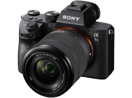 Kit Sony Alpha 7 III + FE 28-70 mm f/3.5–5.6 OSS