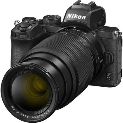 Kit Nikon Z50 + Nikkor Z DX 16-50mm f/3.5-6.3 VR + Nikkor Z DX 50-250mm f/4.5-6.3 VR
